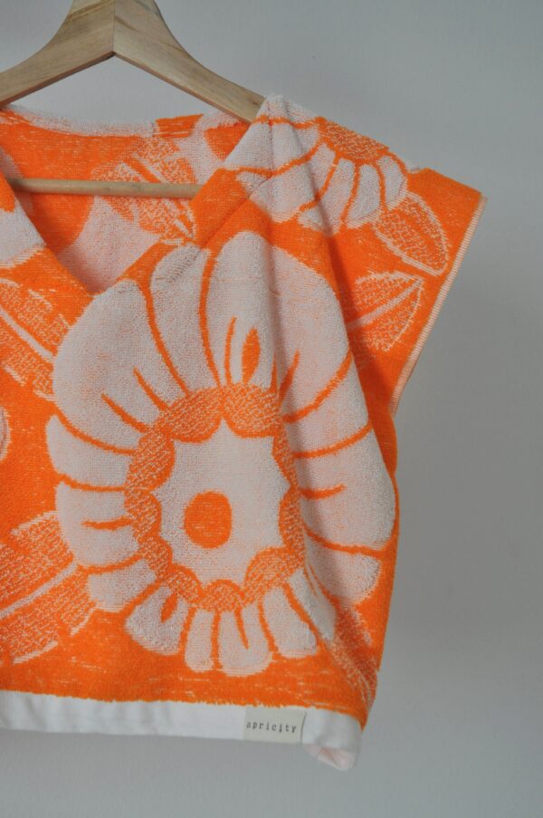 apricity towel crop-top fresh orange